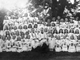 Komunia w parafii św. Urszuli w Zbiersku - lata czterdzieste